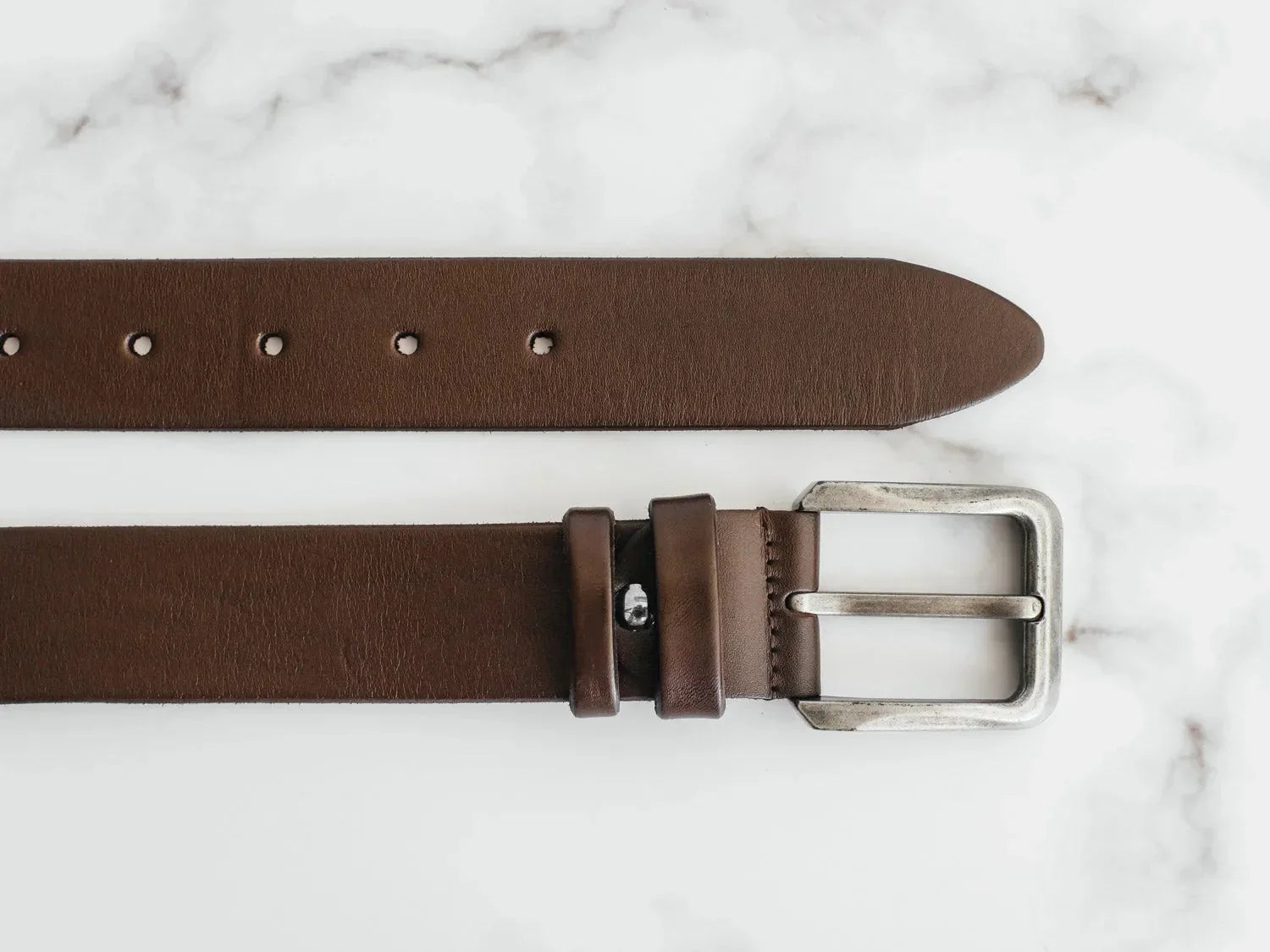 Men’s 1.5" Veg-Tanned Leather Belt with Antique Silver Buckle
