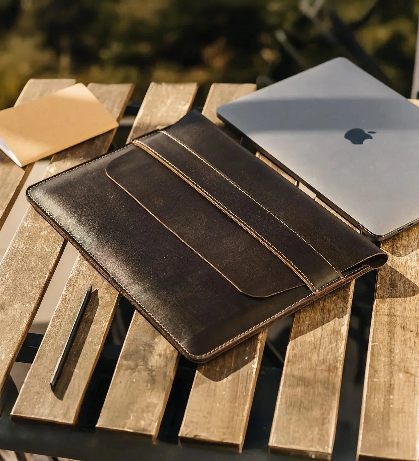 Timeless Leather MacBook Sleeve – All Sizes with Felt Lining