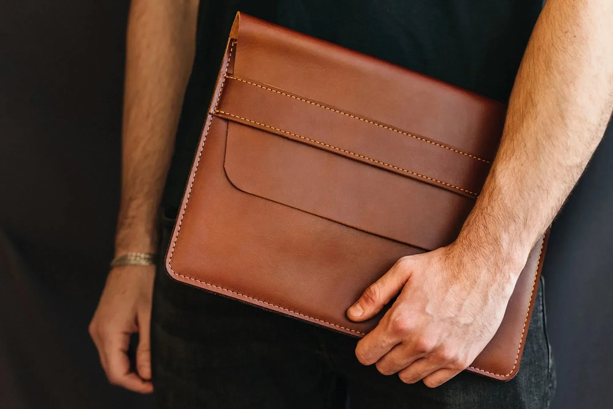 Timeless Leather MacBook Sleeve – All Sizes with Felt Lining