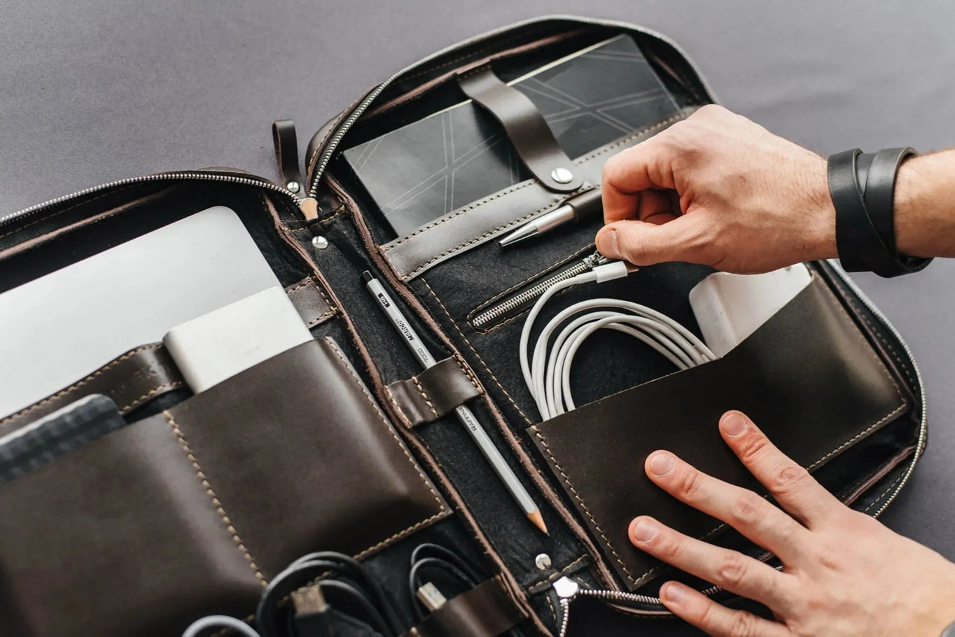 Smooth Leather A4 Folio for Laptop, Cables, Documents