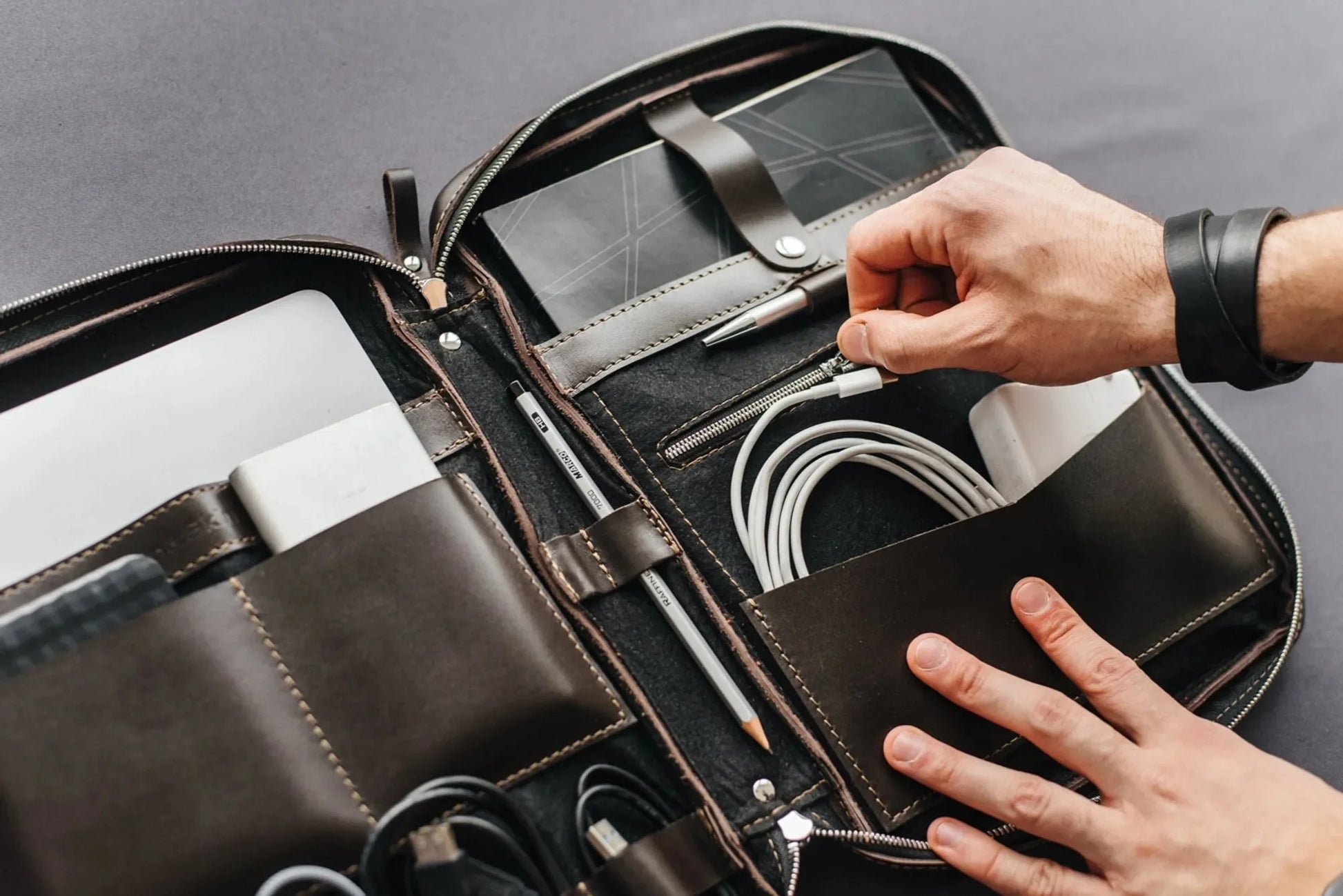 Smooth Leather A4 Folio for Laptop, Cables, Documents