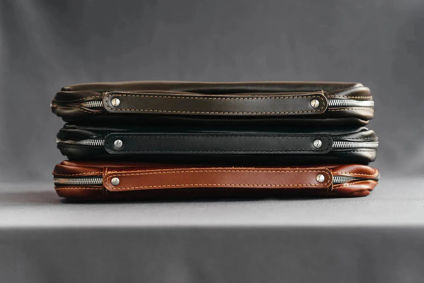 Smooth Leather A4 Folio for Laptop, Cables, Documents
