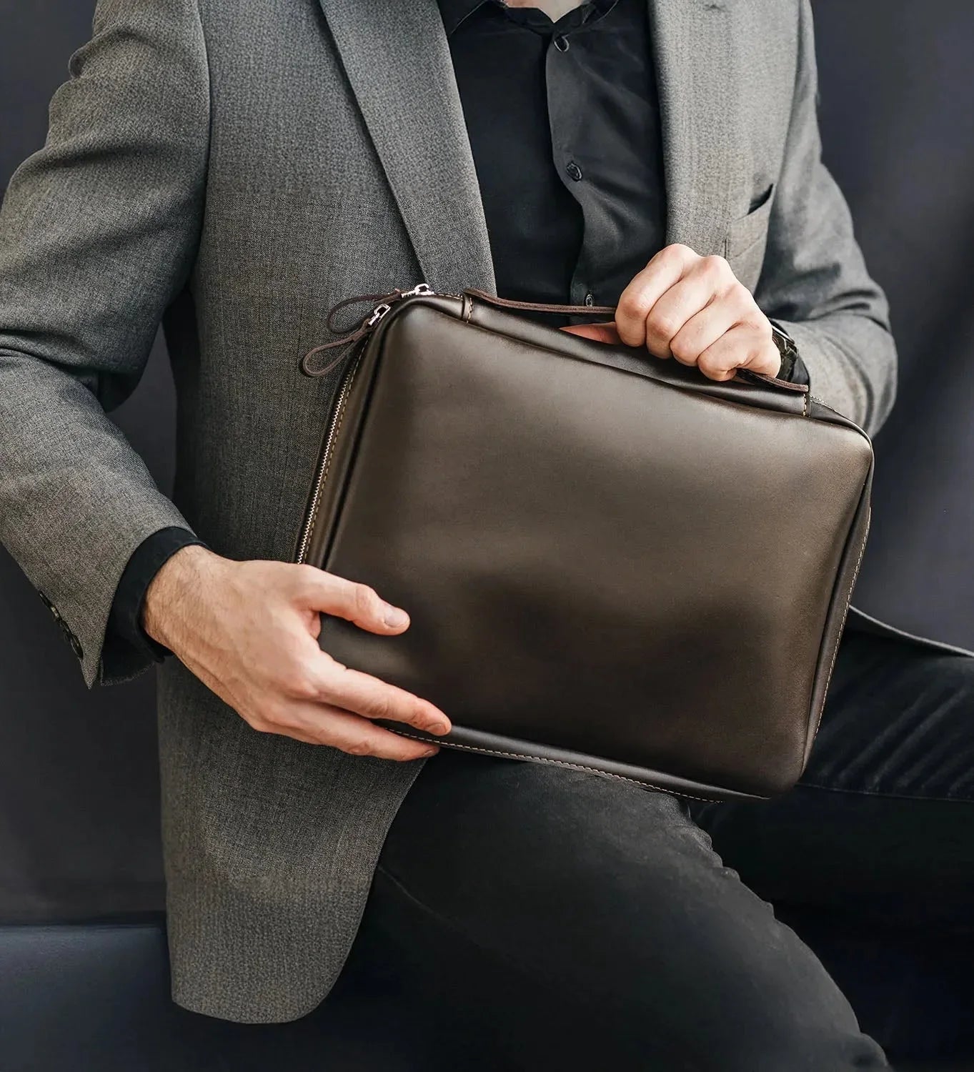 Smooth Leather A4 Folio for Laptop, Cables, Documents