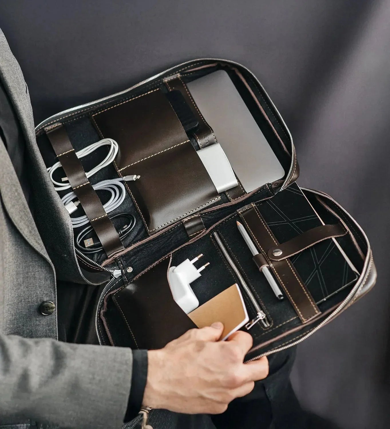 Smooth Leather A4 Folio for Laptop, Cables, Documents