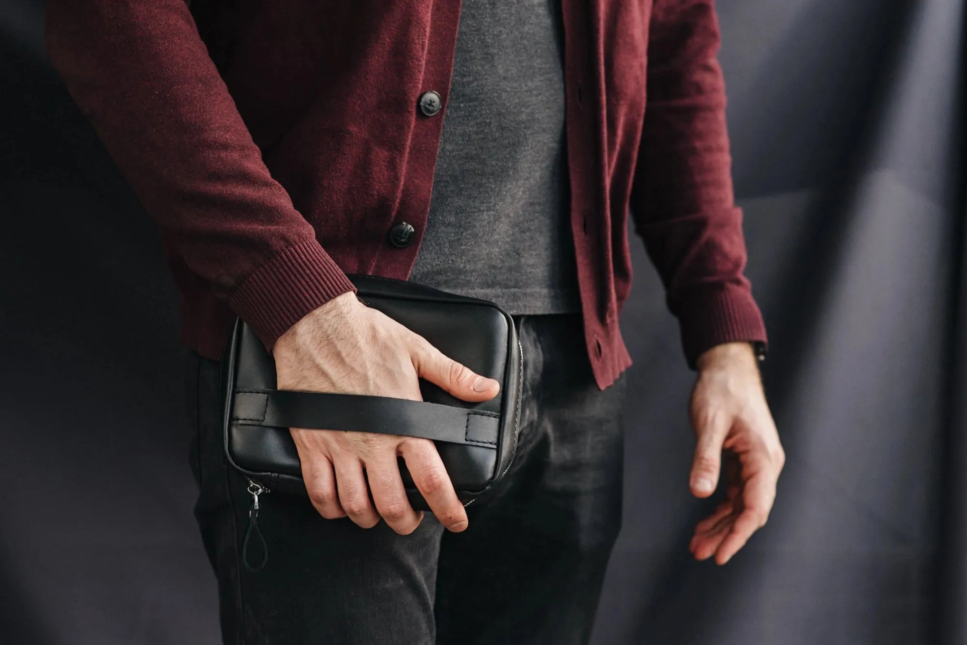 Zippered Leather Organizer for Cables and Tech | Black - Wenderfarer