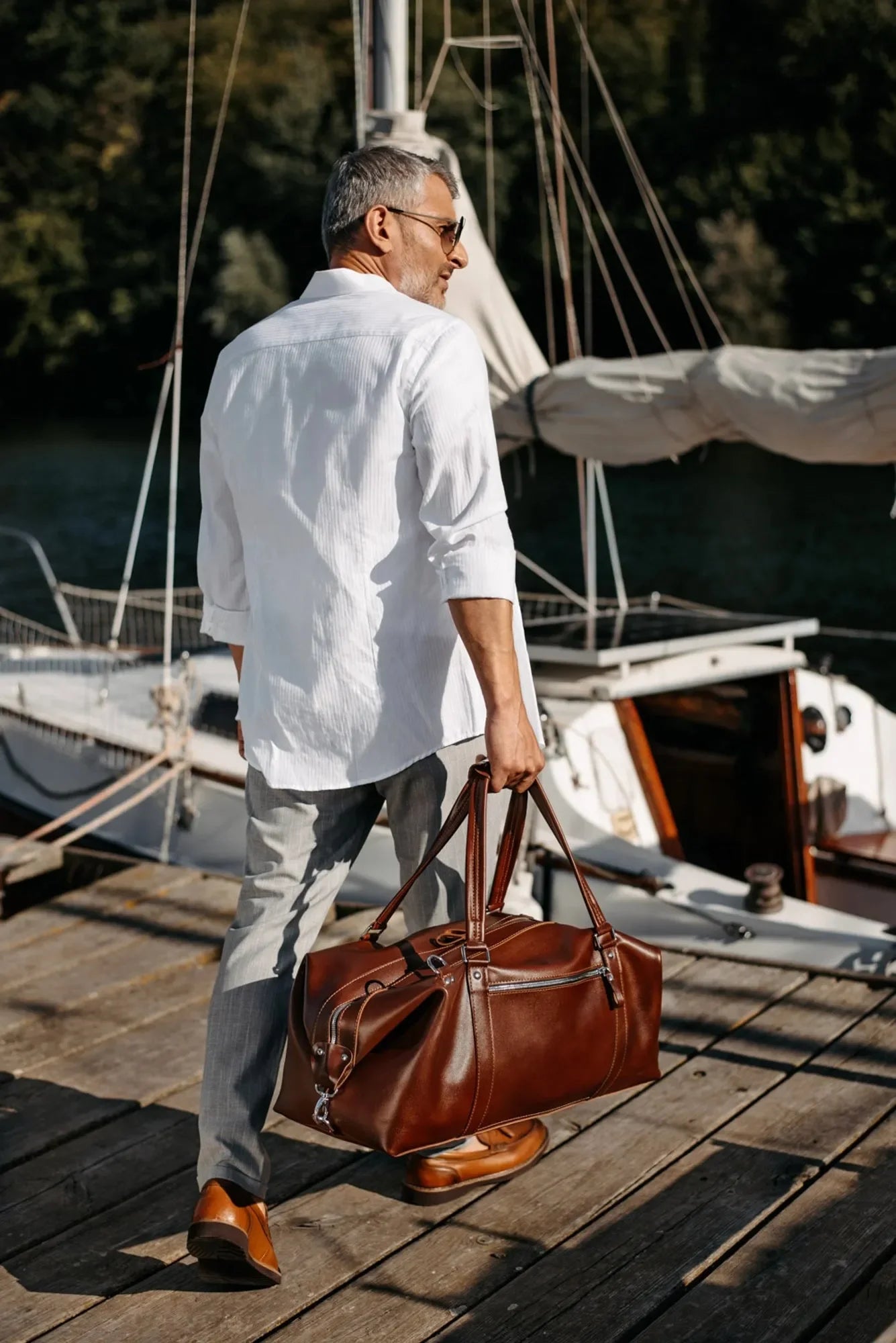 Smooth Leather Travel Bag – Men's Duffel for Weekend Getaways | Stout