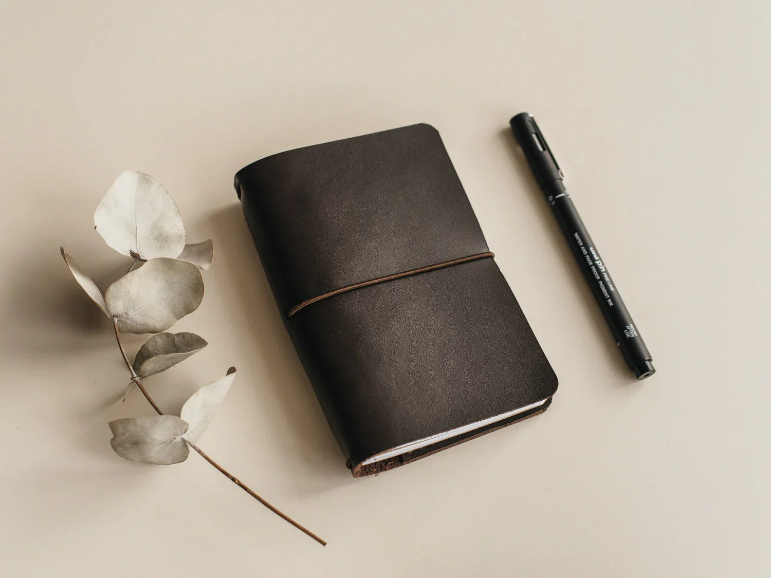 Refillable Leather Cover for Journals & Notebooks – A5, A6