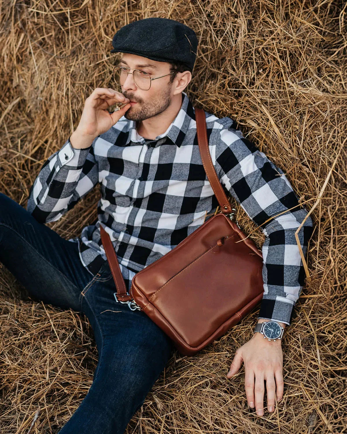 Everyday Leather Messenger with Zip | Squad