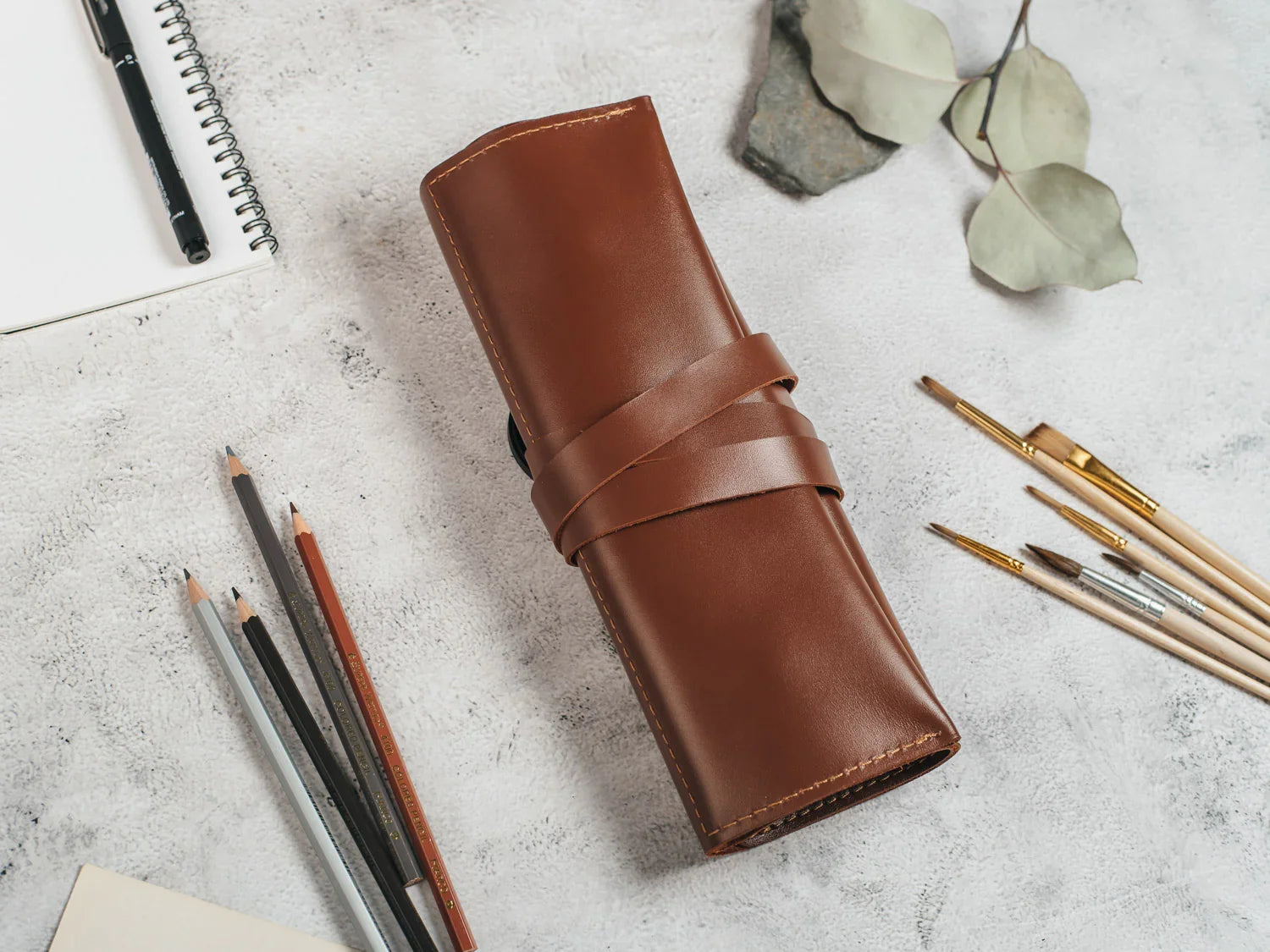 The Essential Roll – Smooth Leather Wrap for Brushes & Tools