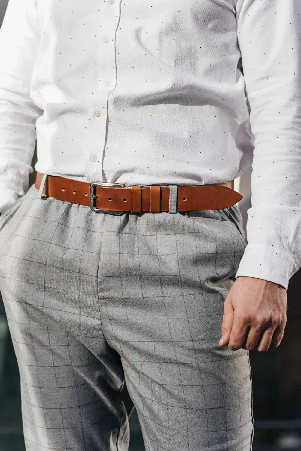 Men’s 1.5" Veg-Tanned Leather Belt with Antique Silver Buckle