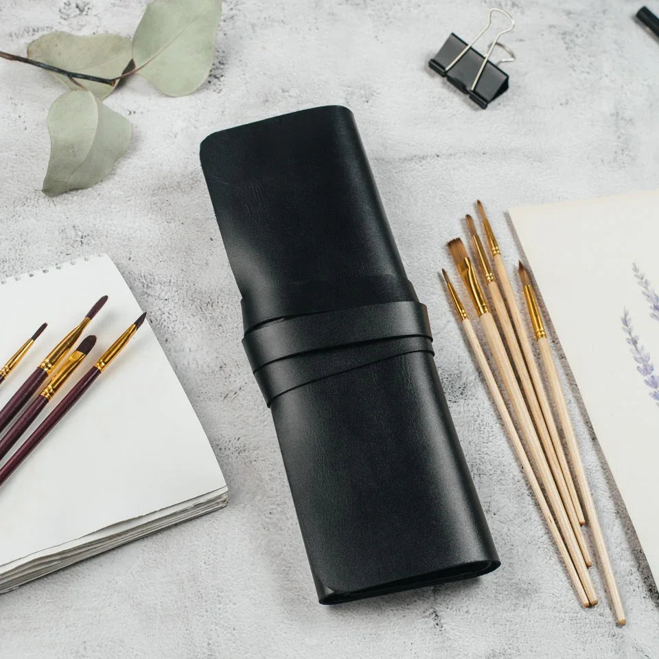 Smooth Leather Brush Roll – Compact Organizer for Brushes & Tools