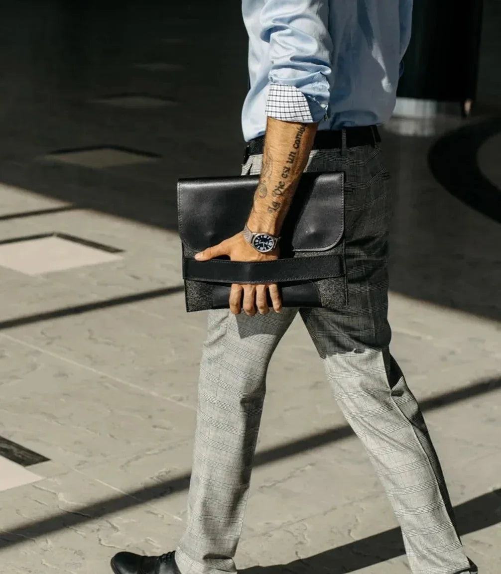 Wool & Leather Laptop Sleeve for Macbook – Magnetic Closure