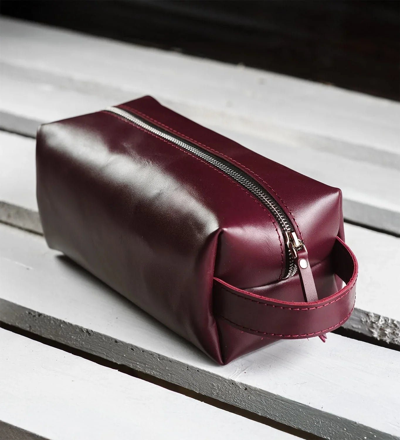 Smooth Leather Dopp Kit – Travel Toiletry Bag for Men