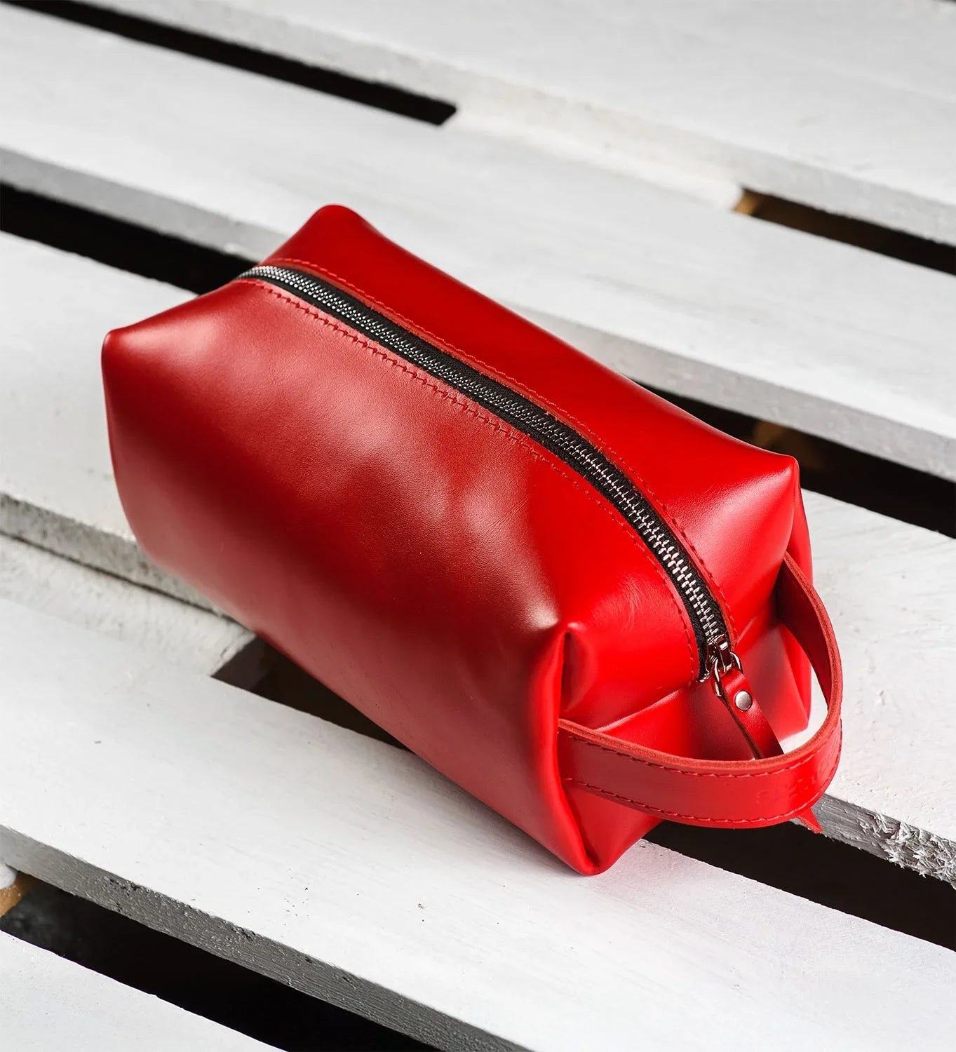 Smooth Leather Dopp Kit – Travel Toiletry Bag for Men