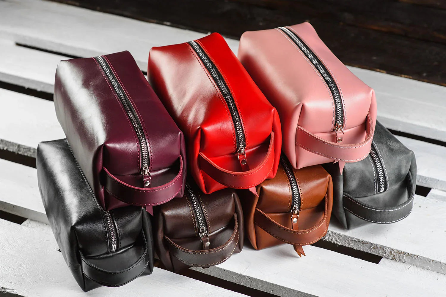 Smooth Leather Dopp Kit – Travel Toiletry Bag for Men