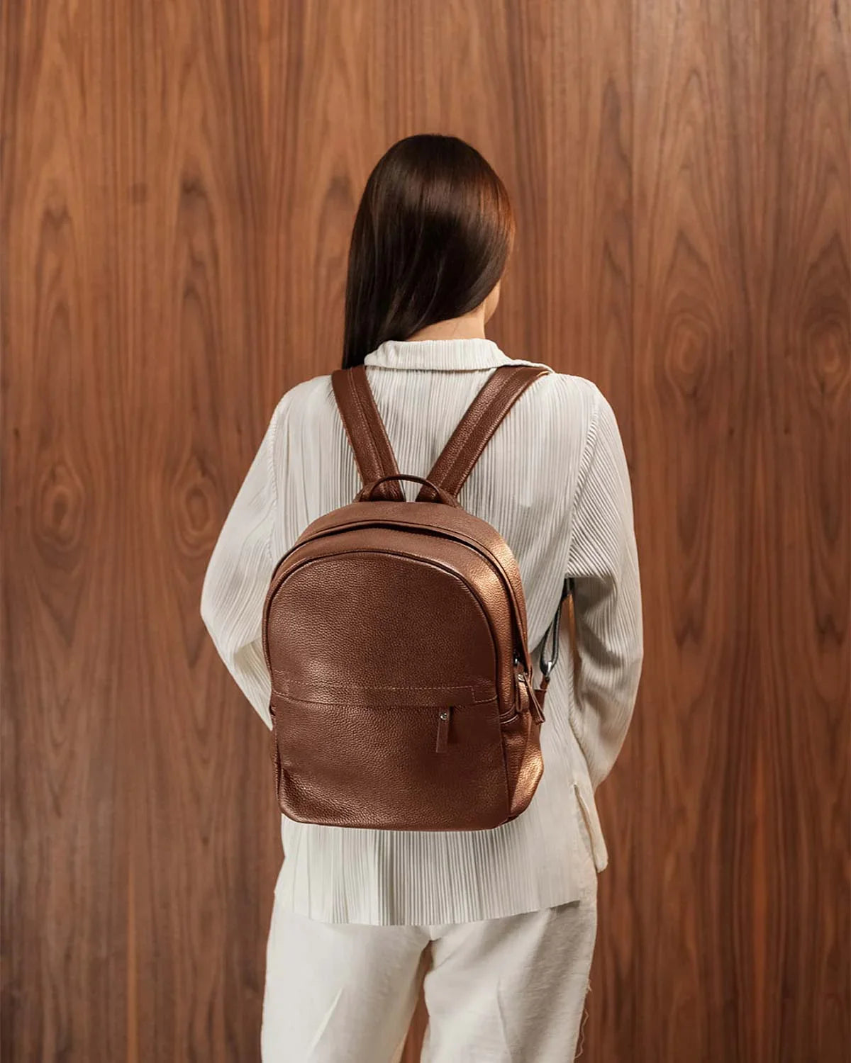 Zippered Leather Backpack for Women – Full Grain Craftsmanship