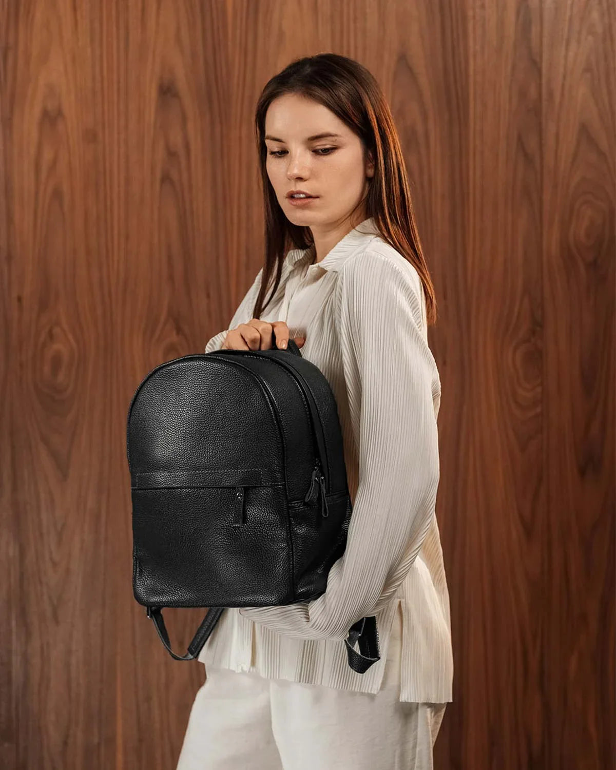 Zippered Leather Backpack for Women – Full Grain Craftsmanship