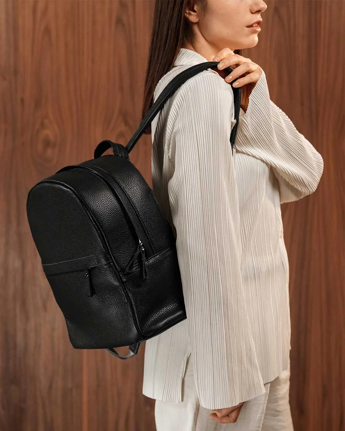 Zippered Leather Backpack for Women – Full Grain Craftsmanship