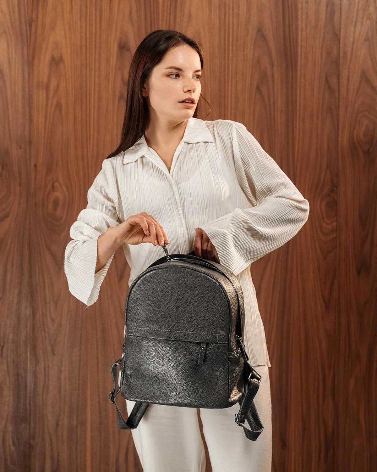 Zippered Leather Backpack for Women – Full Grain Craftsmanship