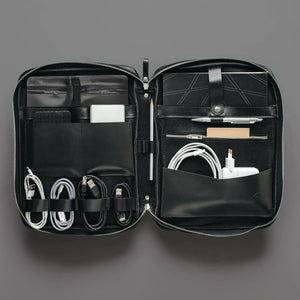 Leather A4 Tech Folio Organizer | Black - Wenderfarer