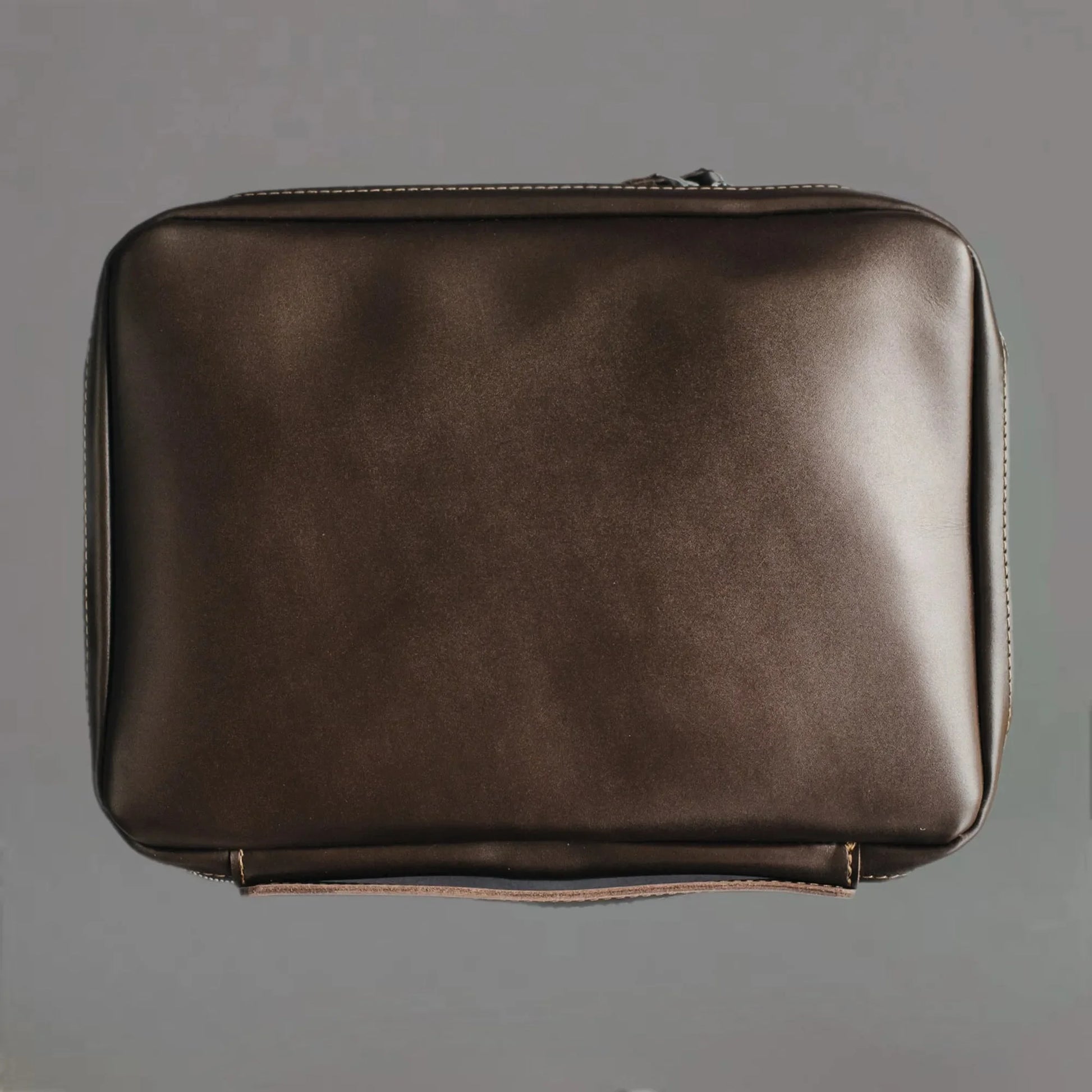 Smooth Leather A4 Folio for Laptop, Cables, Documents