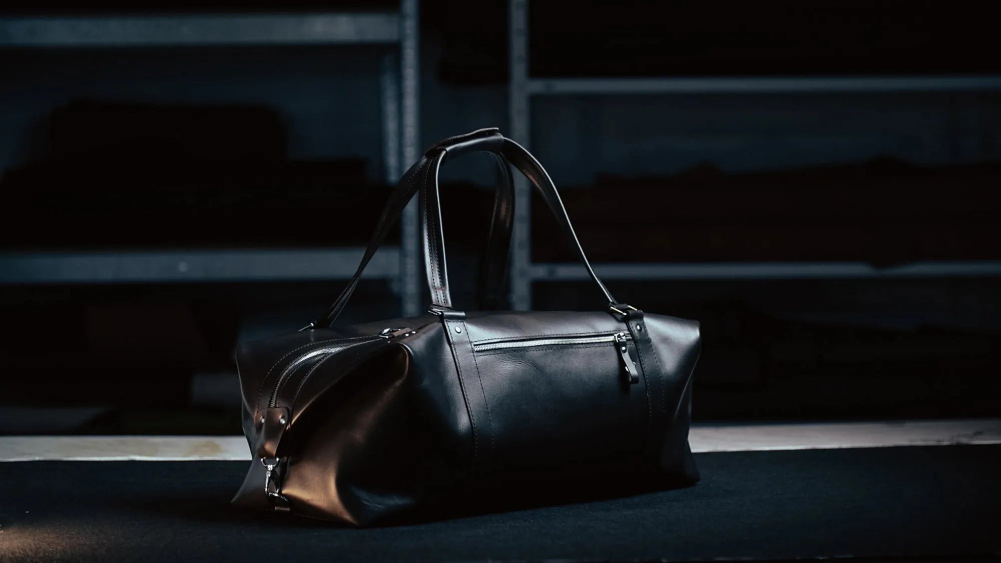 Travel Bag / Duffel Bag - Smooth leather Leather Duffel Bag - Stout | Black - Wenderfarer