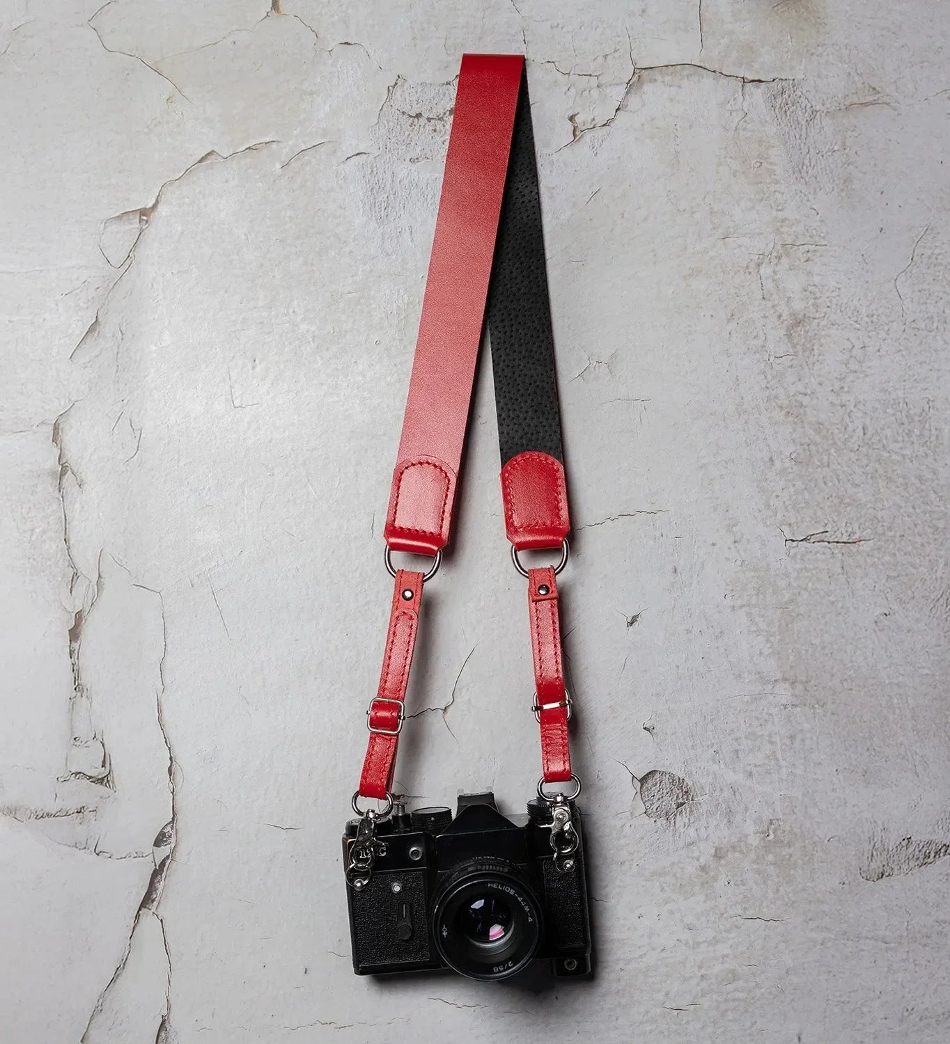 Leather Camera Neck Strap – Adjustable for DSLR & Mirrorless Cameras