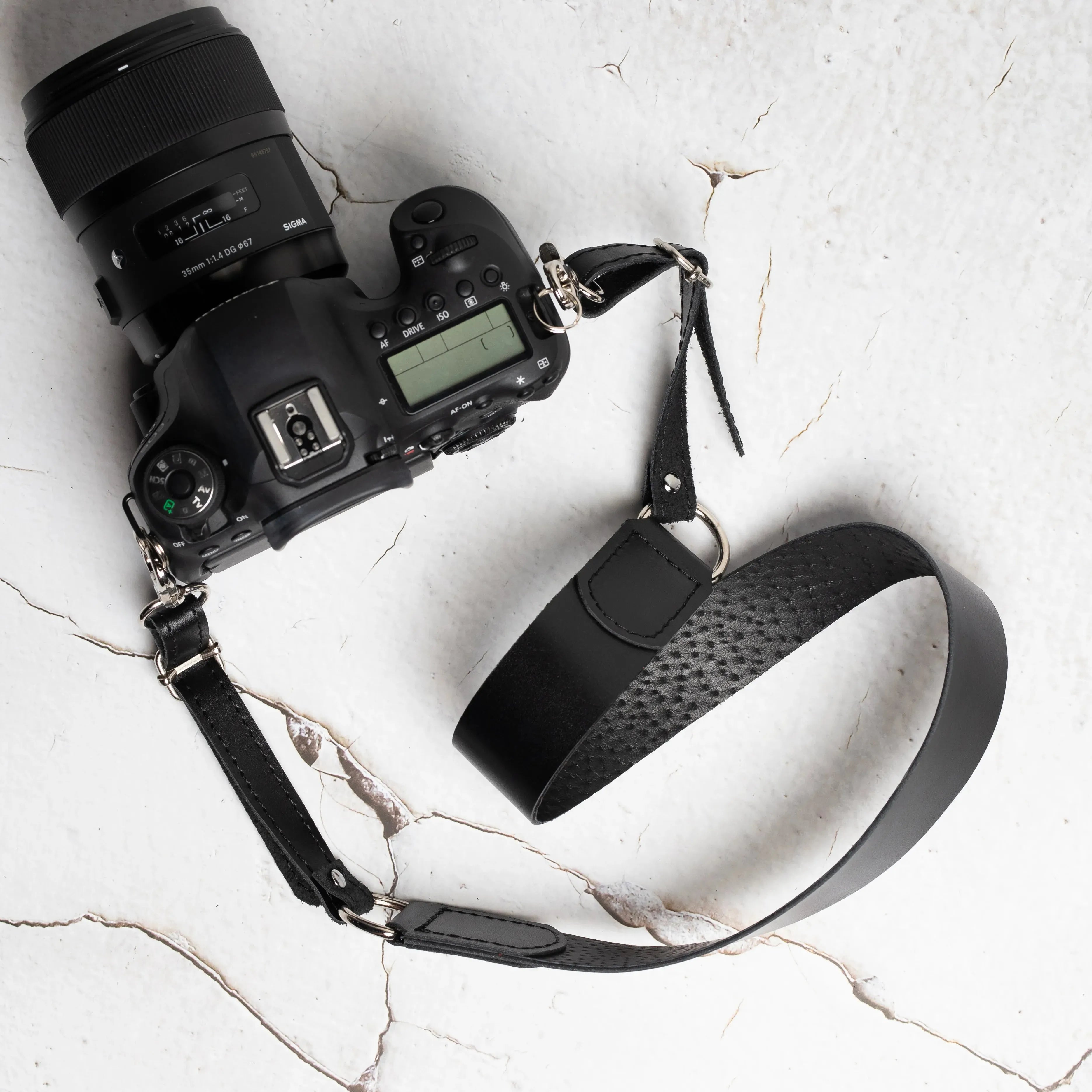 Leather Camera Strap | Black - Wenderfarer
