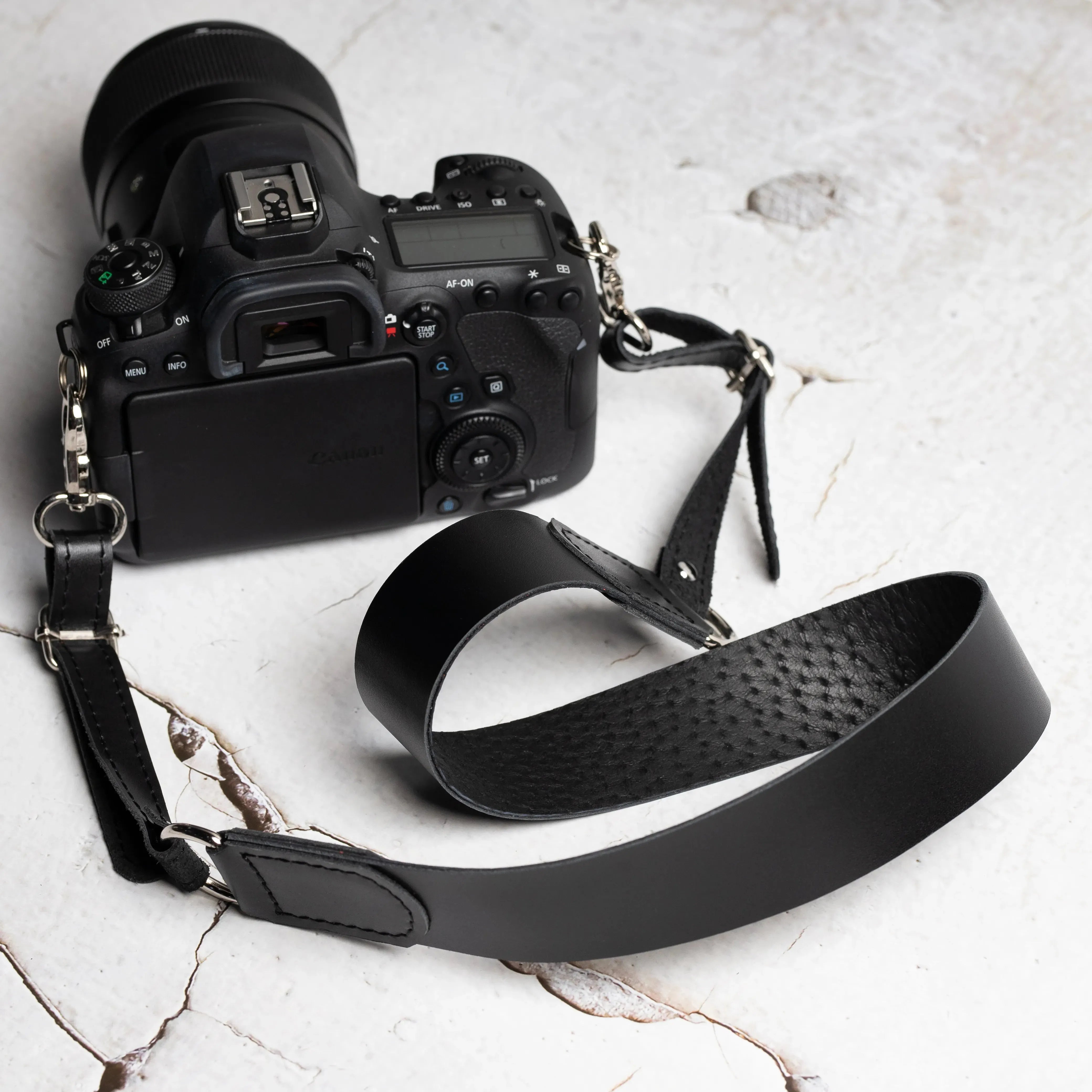 Leather Camera Strap | Black - Wenderfarer