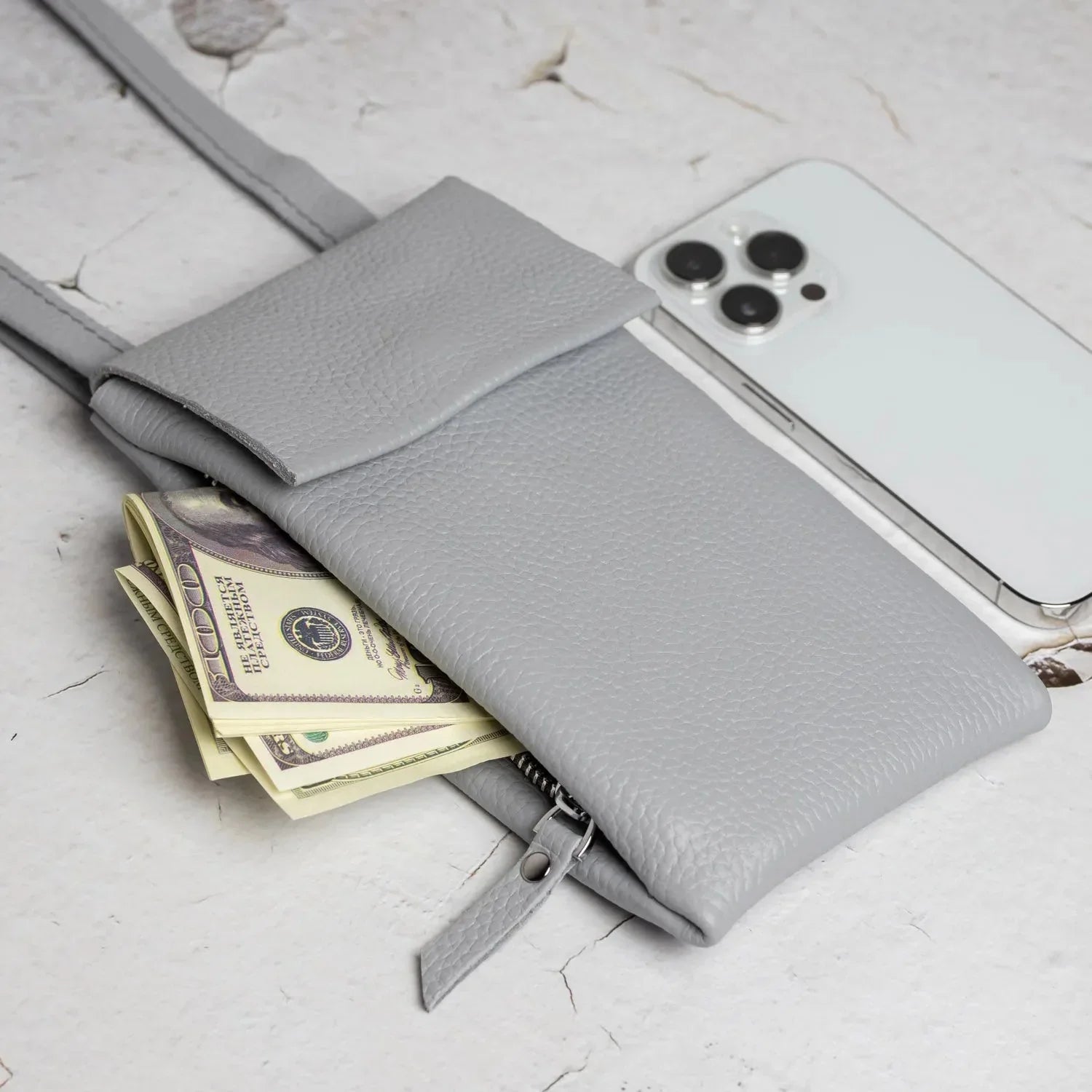 Minimalist Phone Pouch – Grainy Leather Crossbody Bag