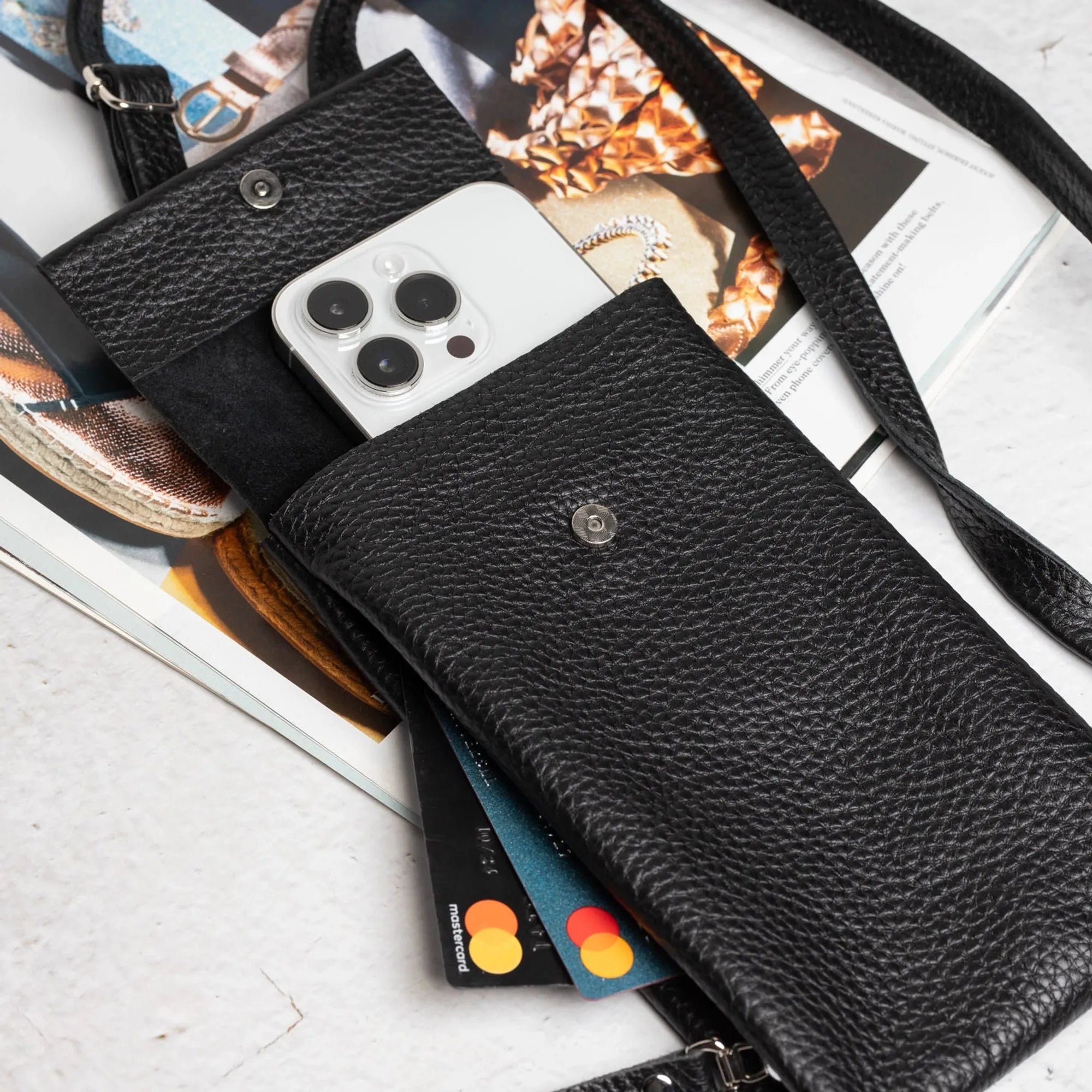 Full grain Leather Phone Bag | Graini Black - Wenderfarer