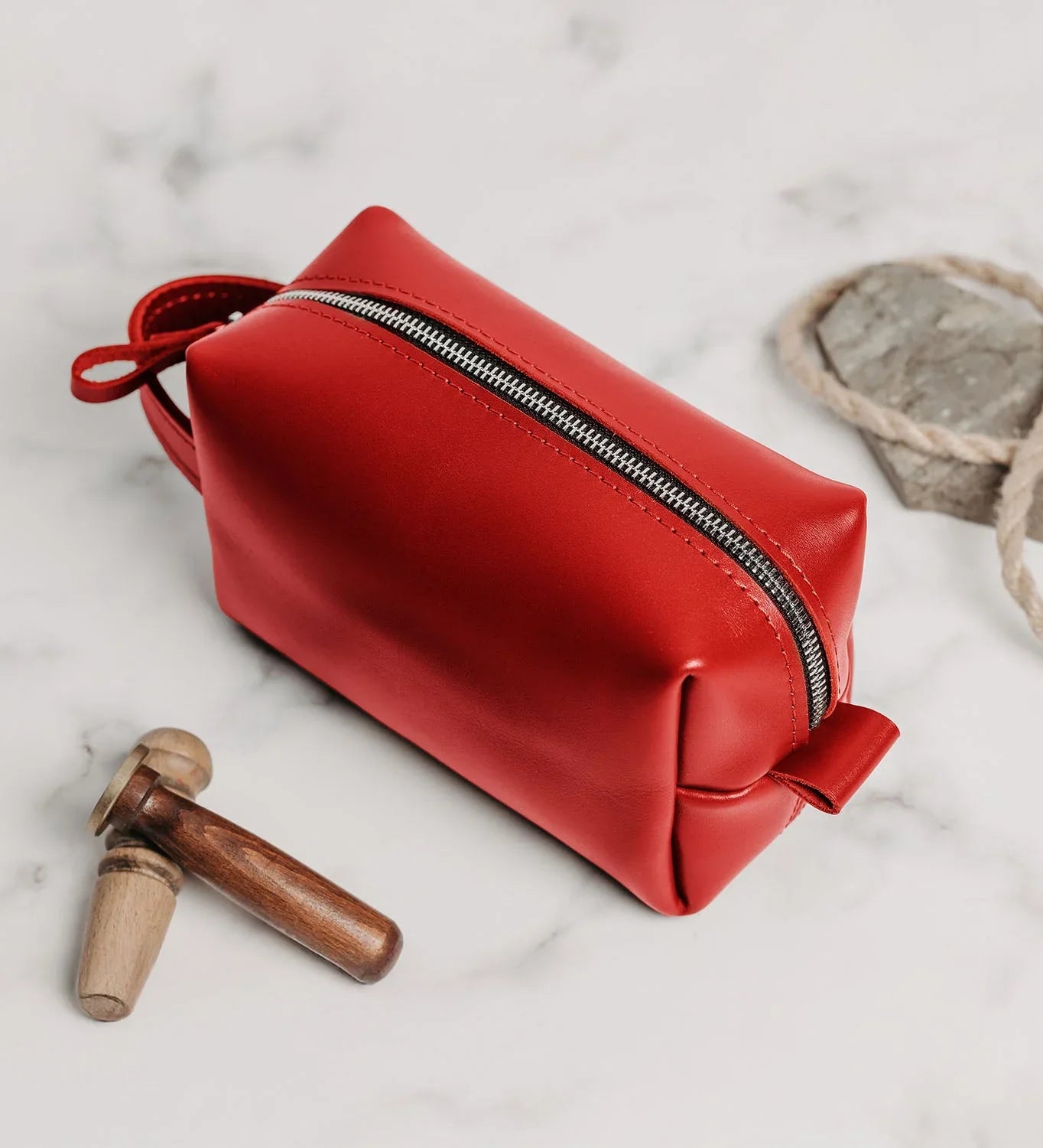 Smooth Leather Dopp Kit – Travel Toiletry Bag for Men