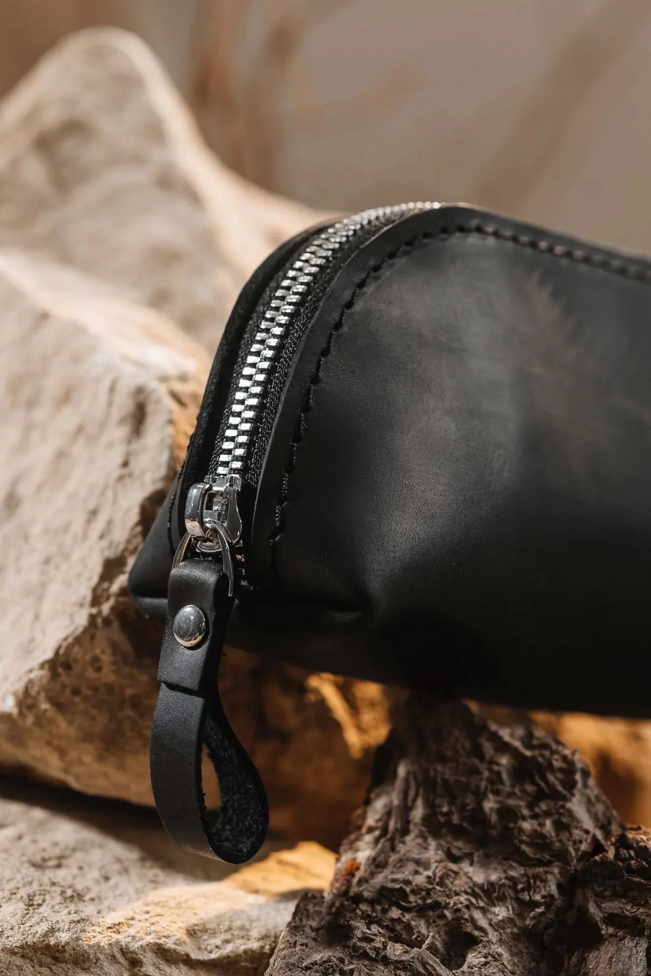 Zippered Pencil Pouch – Distressed Leather Organizer