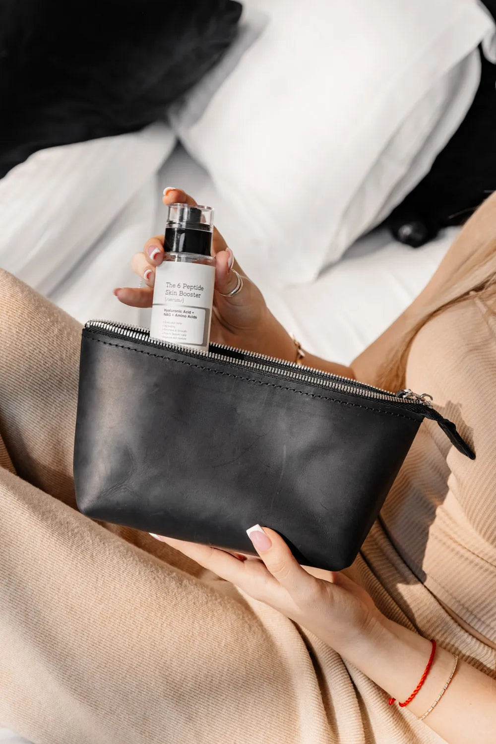 Full grain Leather Makeup Bag - Allure | Matte Black - Wenderfarer