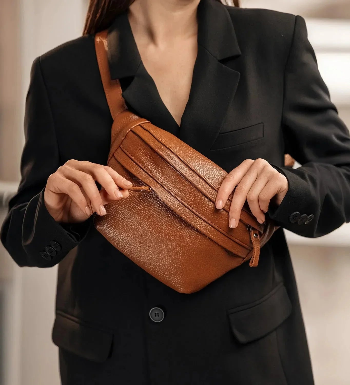Grainy Leather Waist Bag with Zipper | B-Bag