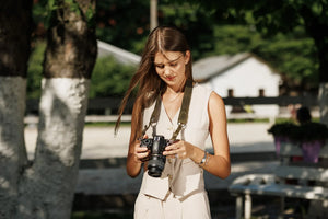 Distressed Leather Camera Strap – Quick Release & Secure Fit