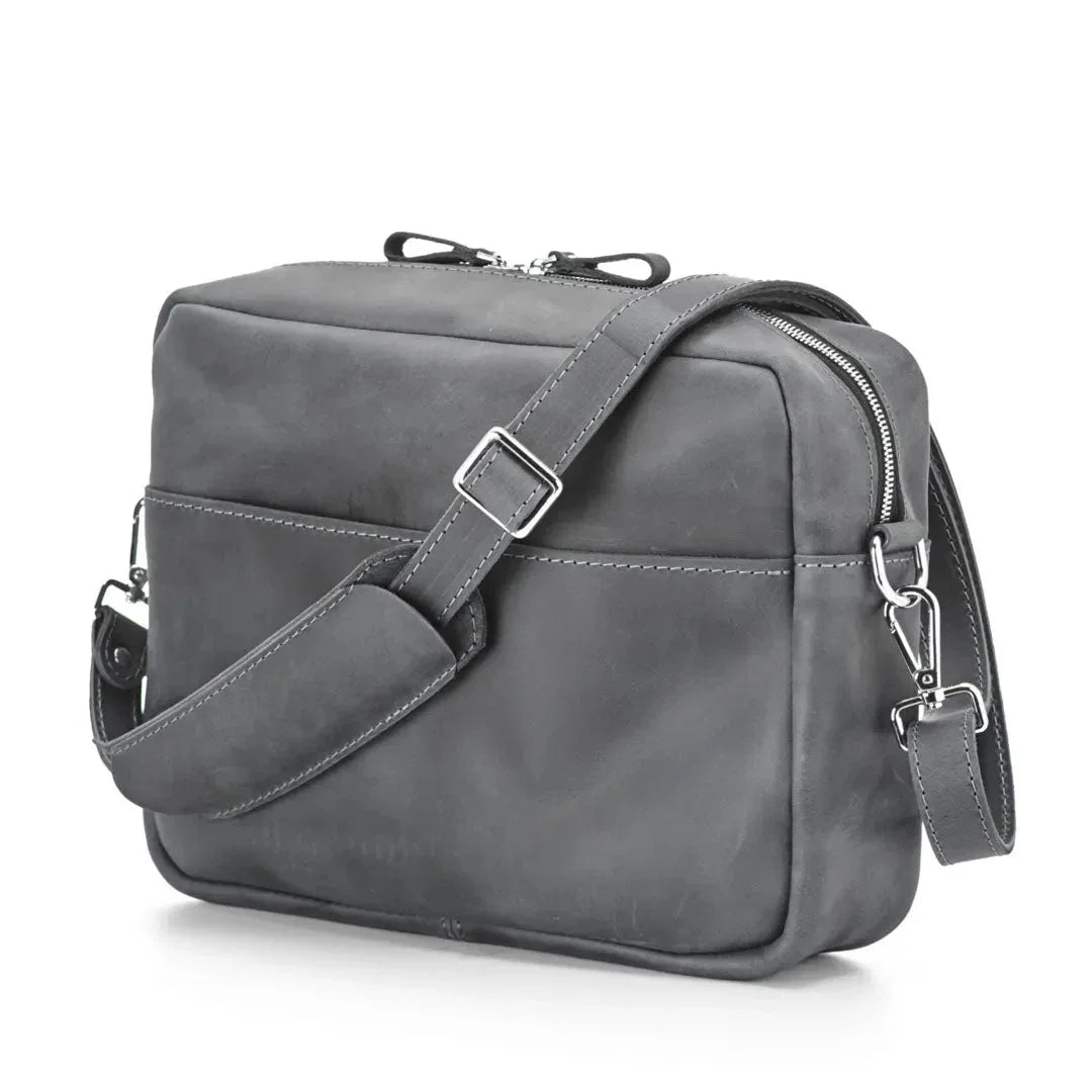 Everyday Leather Messenger with Zip | Squad