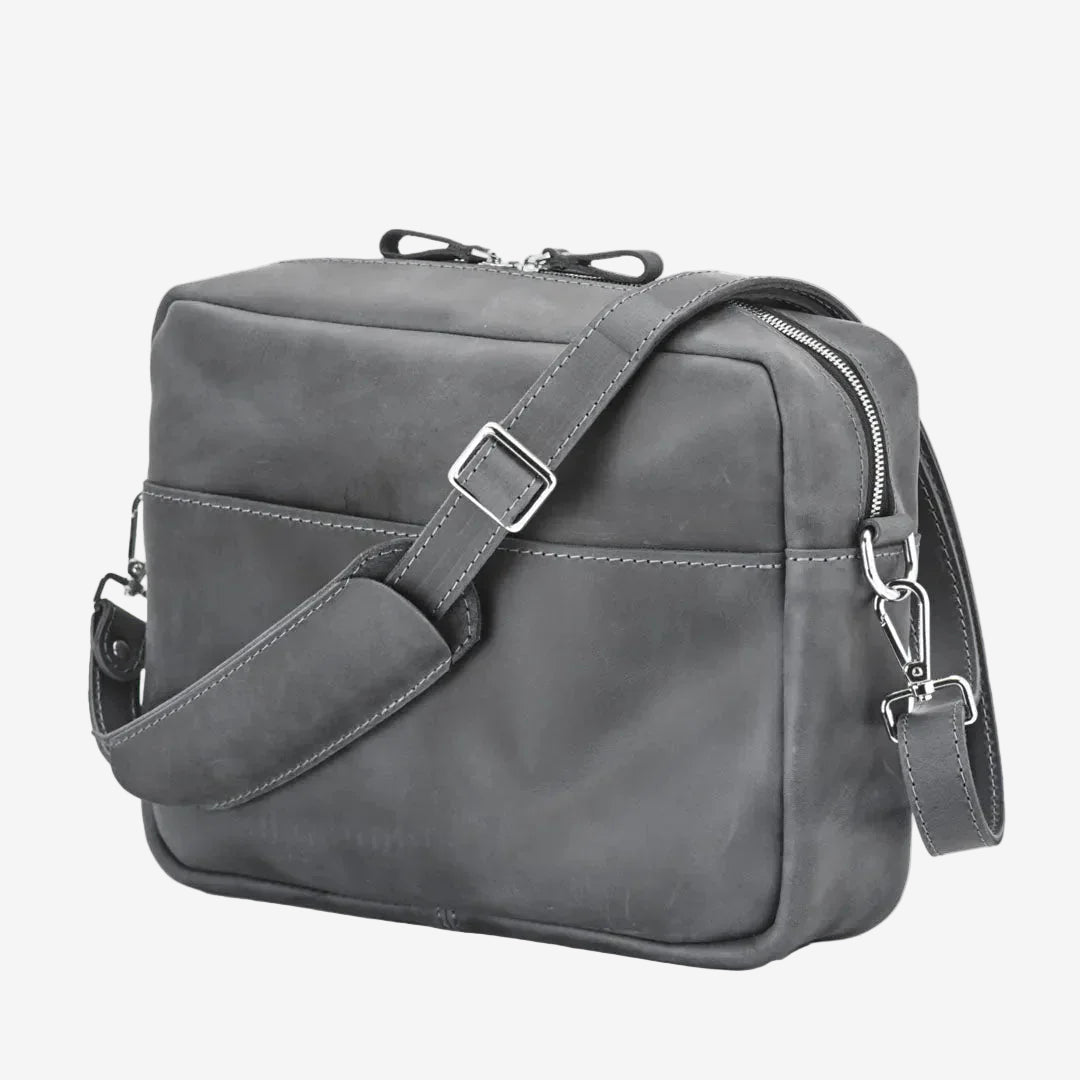 Everyday Leather Messenger with Zip | Squad