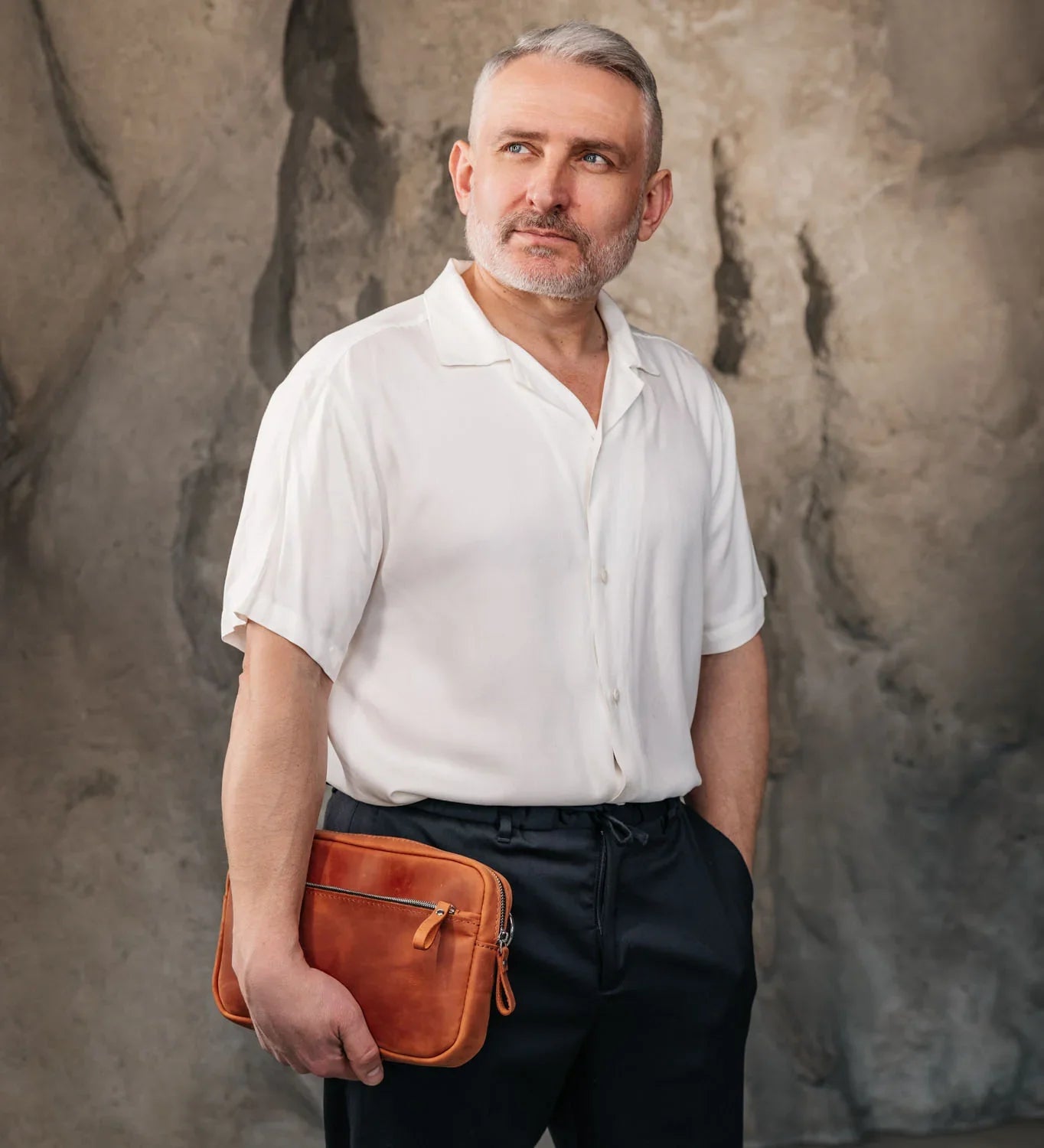 Zippered Leather Crossbody Bag for Men and Women | Orson