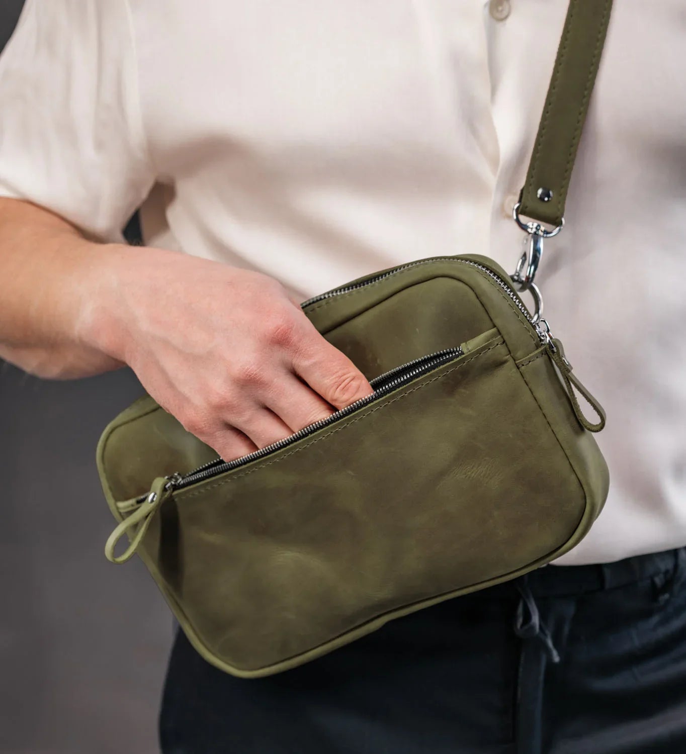 Zippered Leather Crossbody Bag for Men and Women | Orson