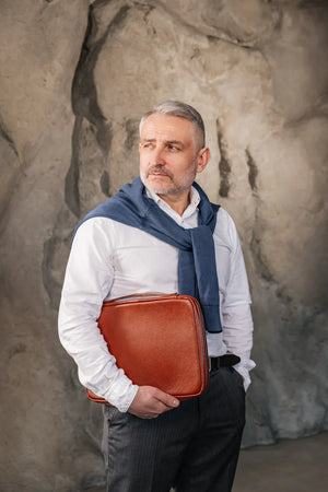 Grainy Leather Tech Organizer A4 Folio