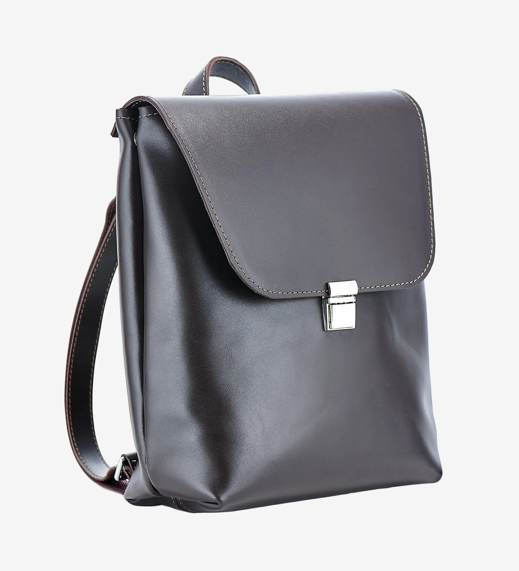 Women's Leather Backpack with Flap Closure – Everyday Style & Comfort | Ember