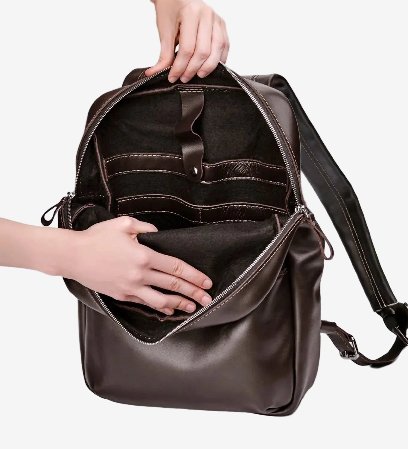 Smooth Leather Backpack for Everyday – fits Laptop 15.6/17'' | Nomad