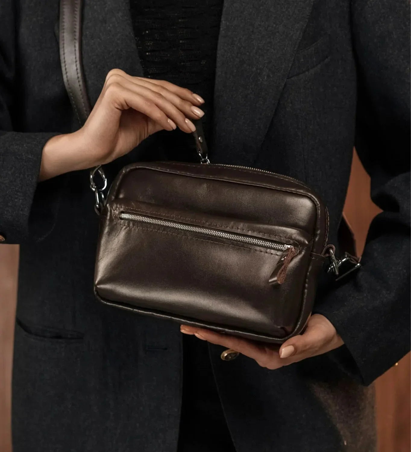 Leather Crossbody Bag for Everyday | WalkBag