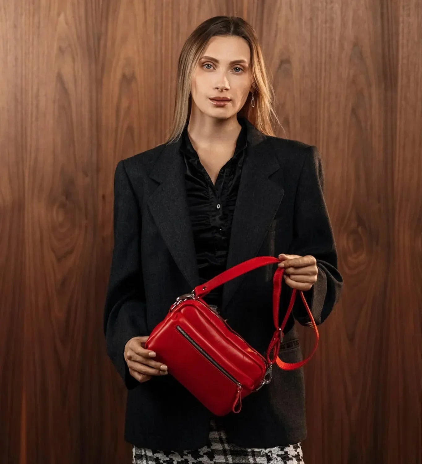 Leather Crossbody Bag for Everyday | WalkBag