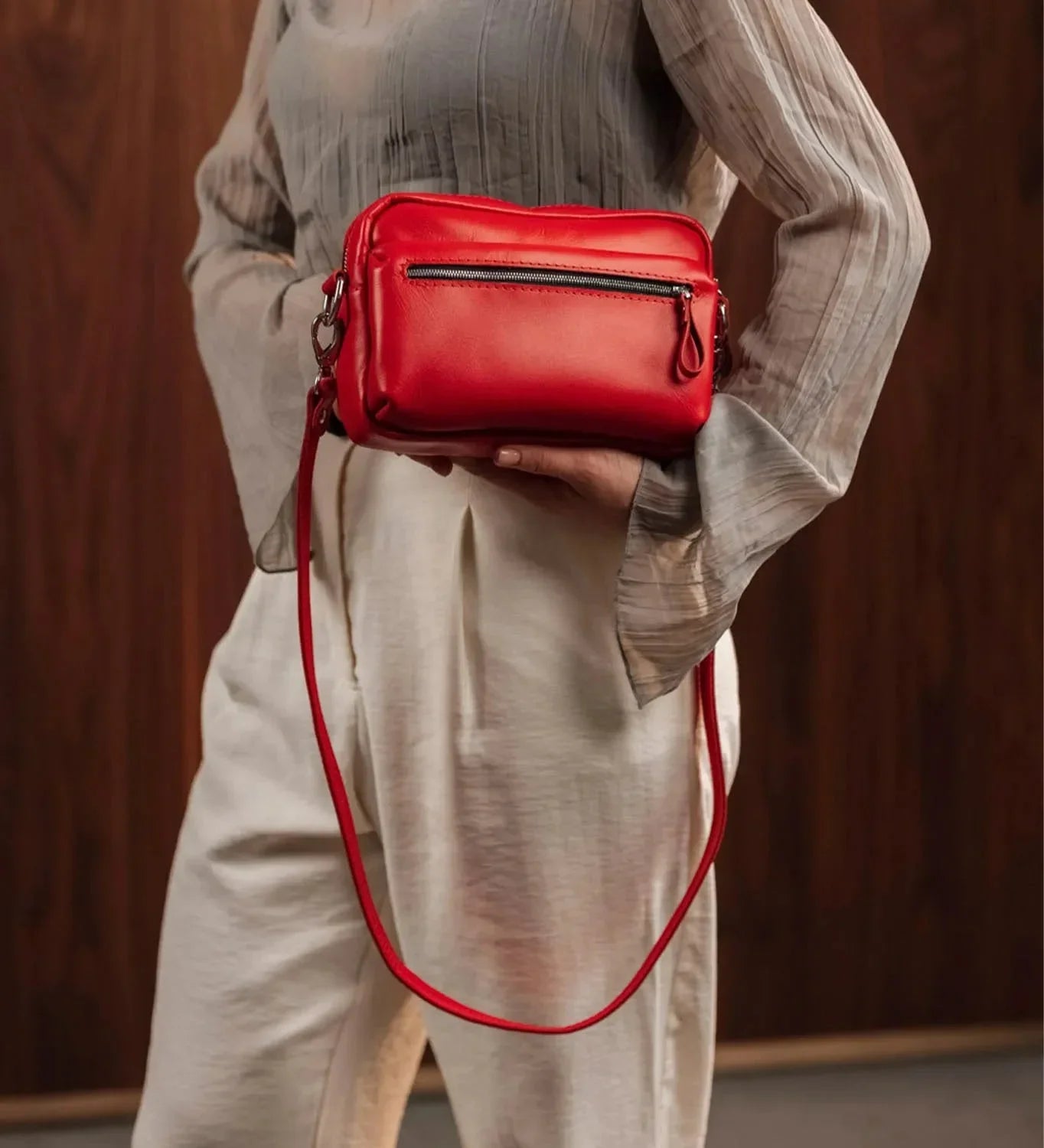 Leather Crossbody Bag for Everyday | WalkBag