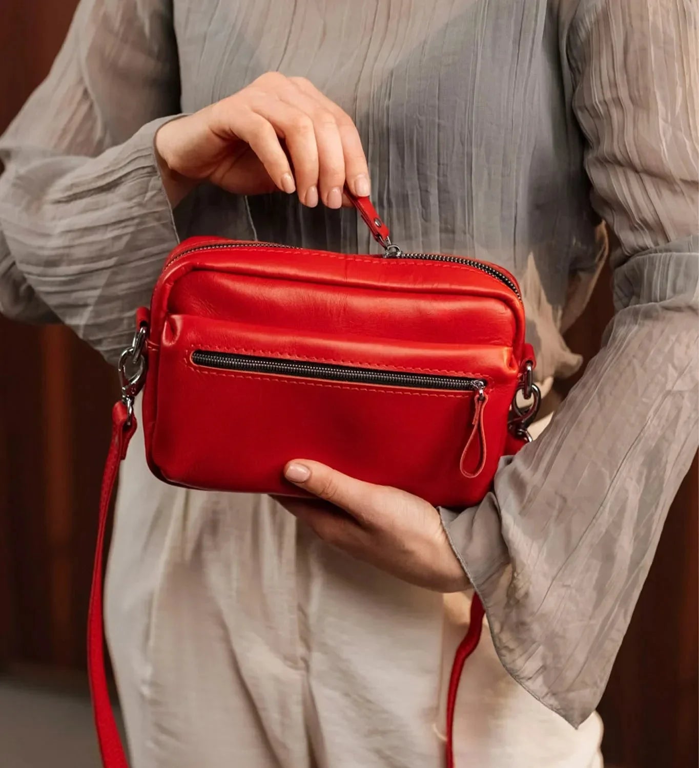 Leather Crossbody Bag for Everyday | WalkBag