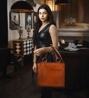 Smooth Leather Tote Bag with Handle | Confident