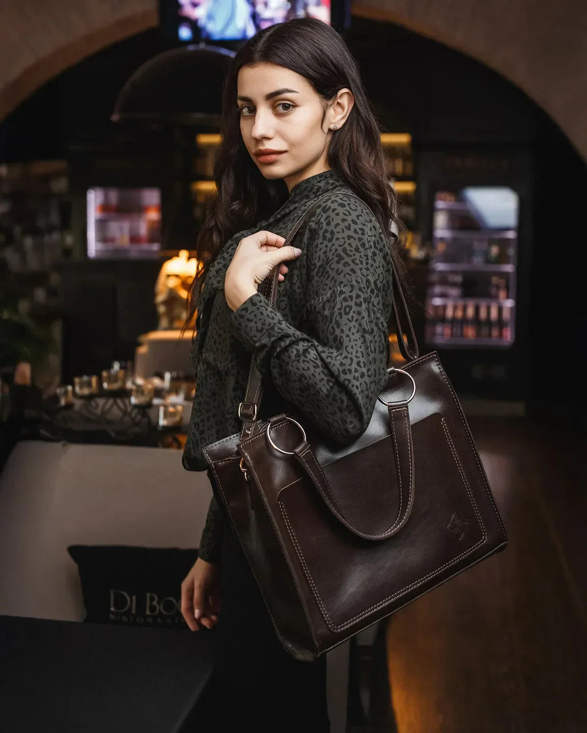 Smooth Leather Tote Bag with Handle | Confident