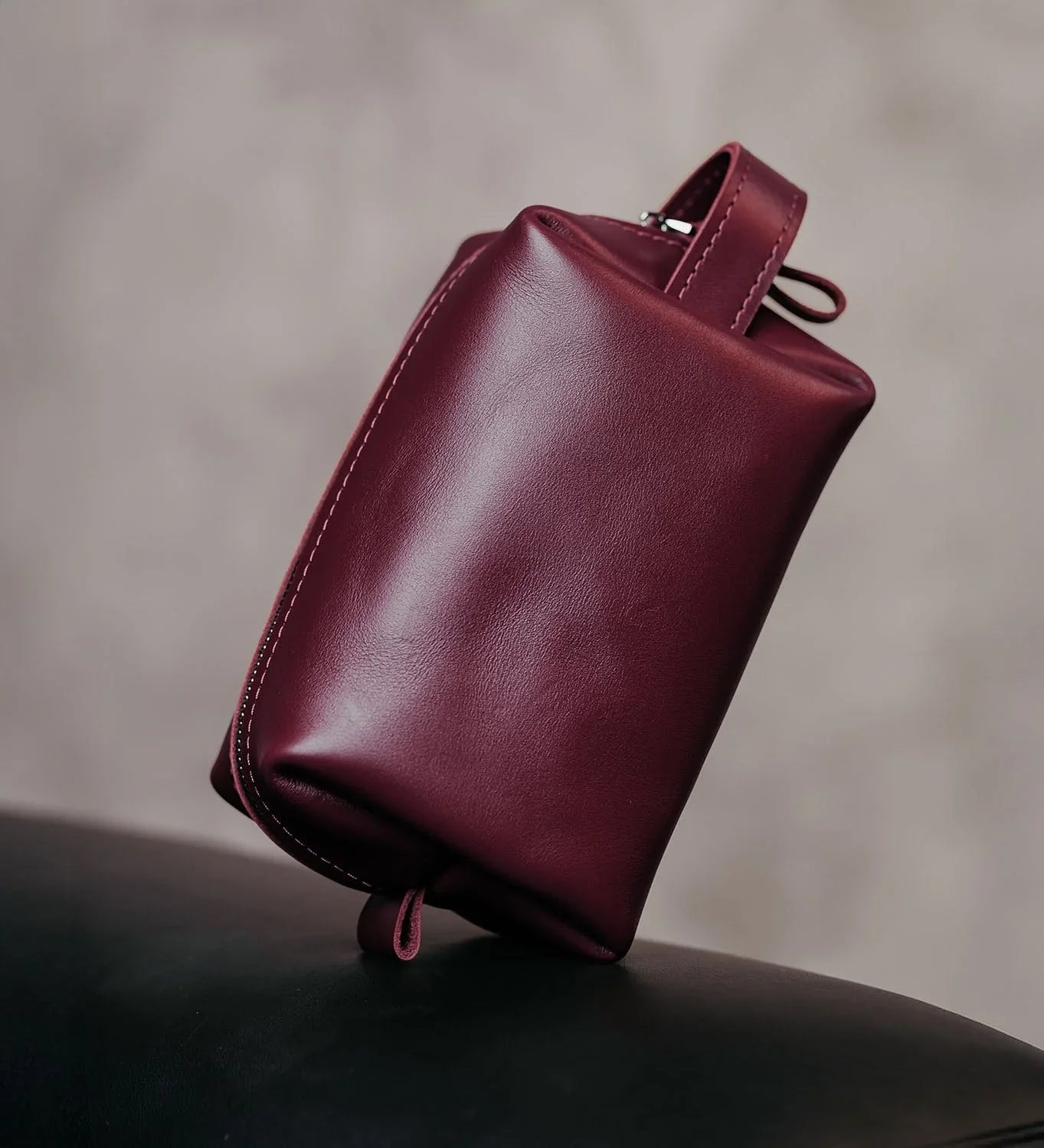 Smooth Leather Dopp Kit – Travel Toiletry Bag for Men